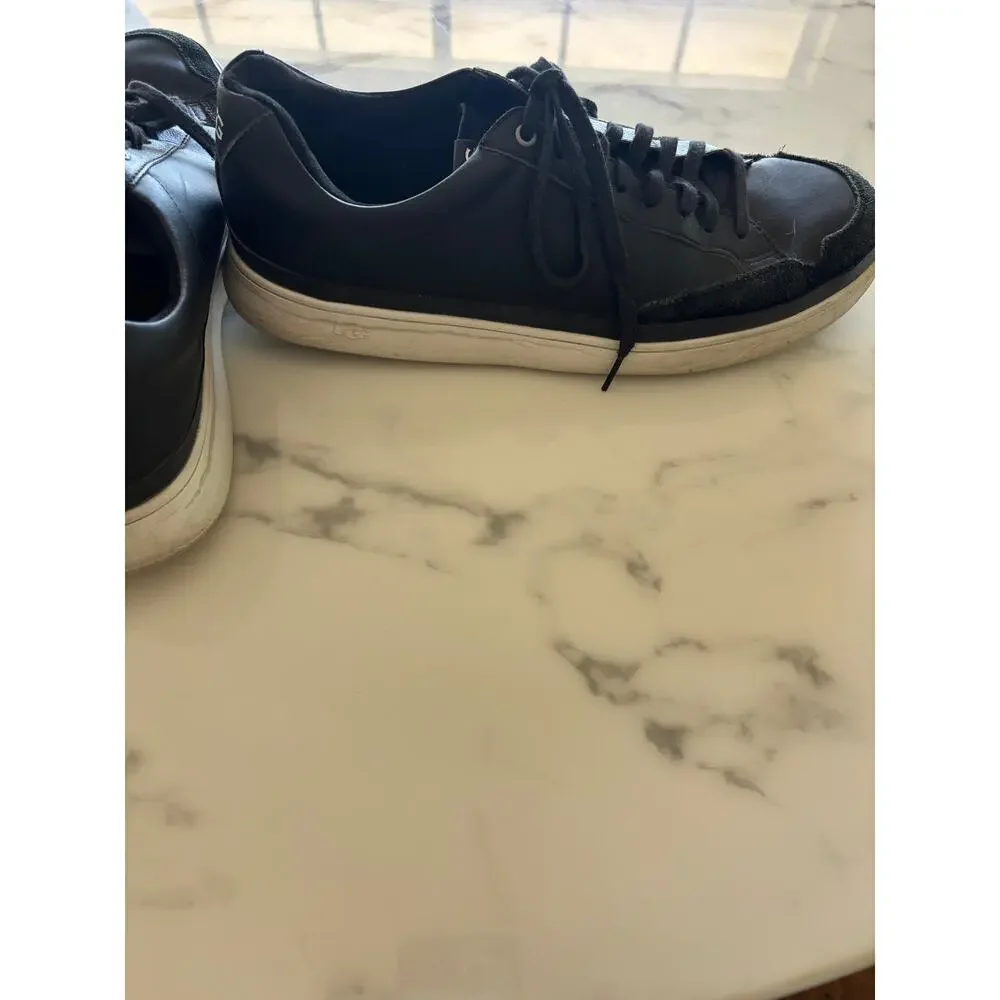 UGG South Bay Sneaker Low Men's Size 11 Black Leather 1108959 Lace-Up Casual